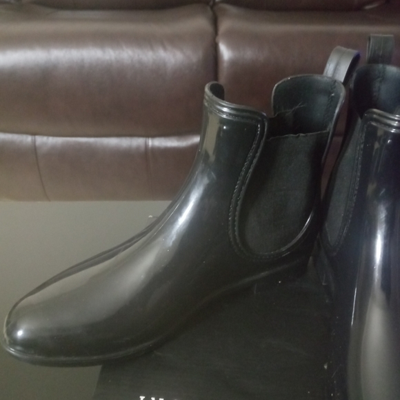 INC Raelynn Rain Boots - Picture 3 of 5